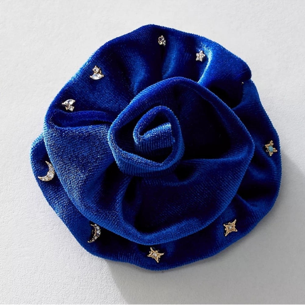 Free People Royal Blue Rosette Pin And  5 Pair Stud Earrings